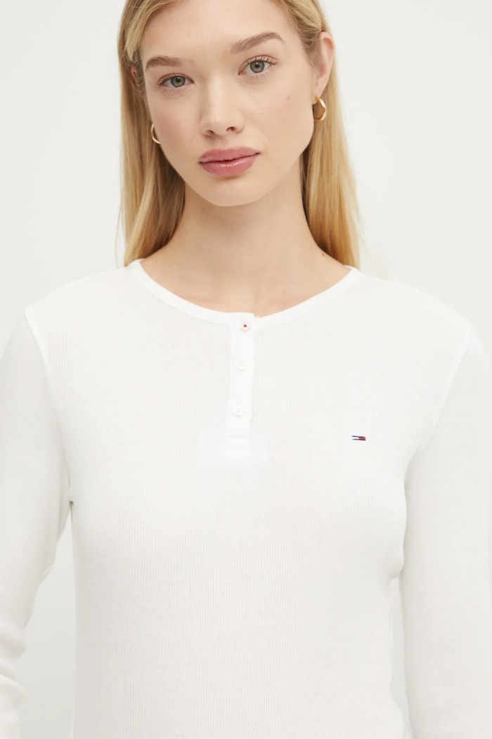 Bavlněné tričko s dlouhým rukávem Tommy Jeans bílá DW0DW19501