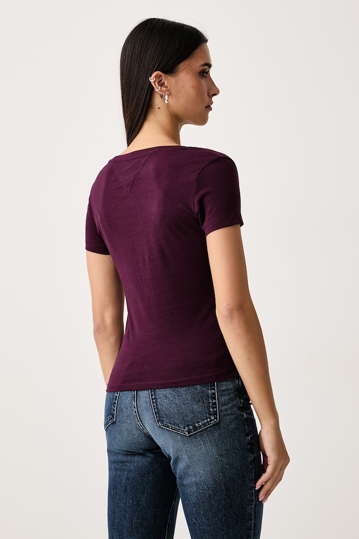 Odzież Tommy Jeans T-shirt damski bawełniany DW0DW20458 bordowy