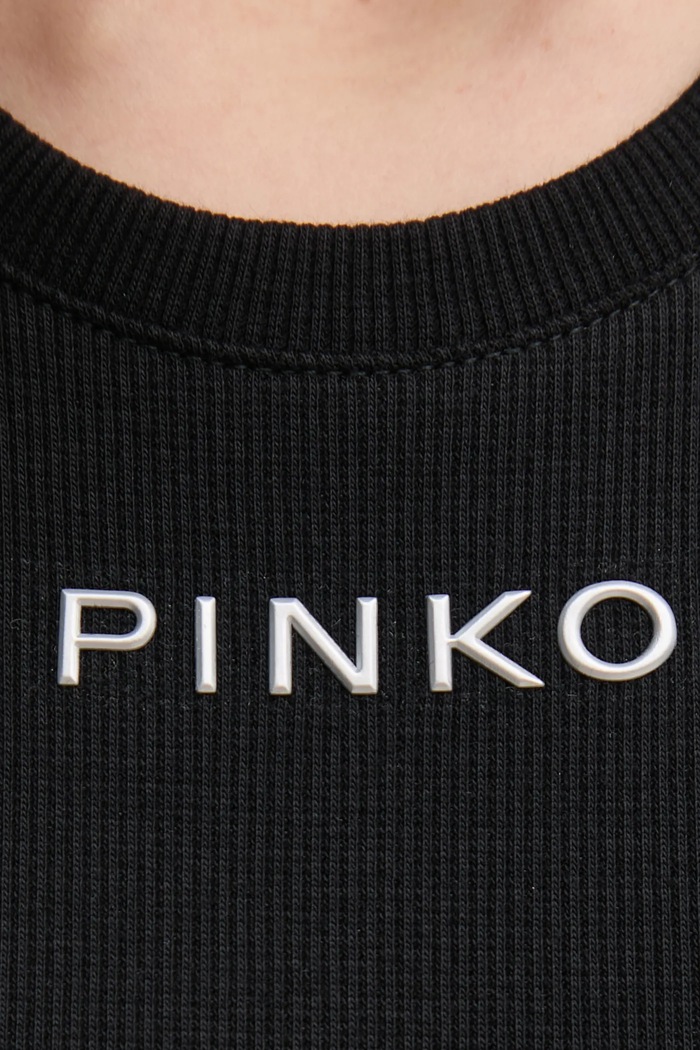 Top Pinko 100822.A2C1