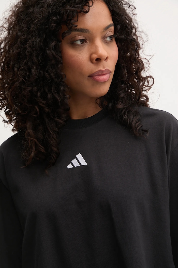 Βαμβακερό μπλουζάκι adidas Essentials μαύρο JD4998