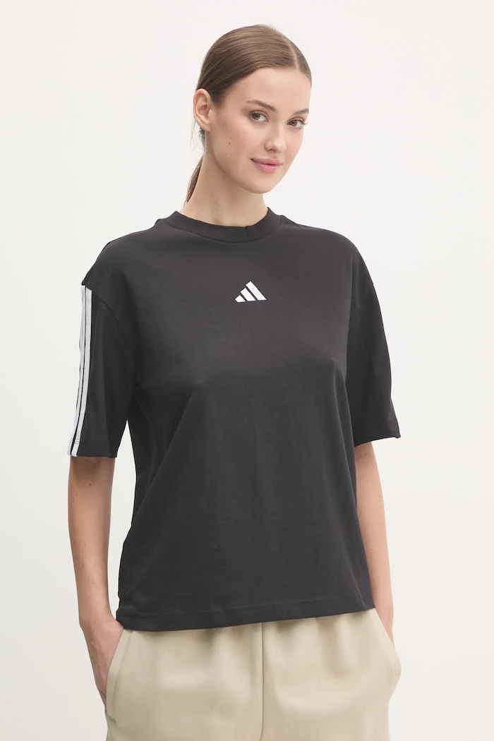 Βαμβακερό μπλουζάκι adidas Essentials εμπριμέ μαύρο JC5960