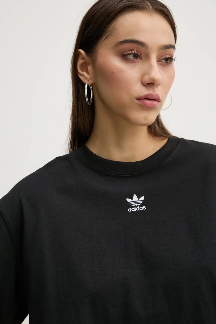 Kratka majica adidas Originals Essential črna IW5706