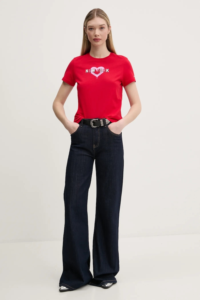 Pamučna majica Tommy Jeans DW0DW21769 crvena SS25