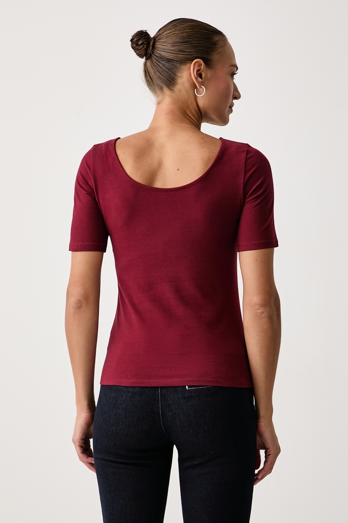 United Colors of Benetton Kratka majica ženska bombažna z elastanom 3FJHD109K bordo AW25
