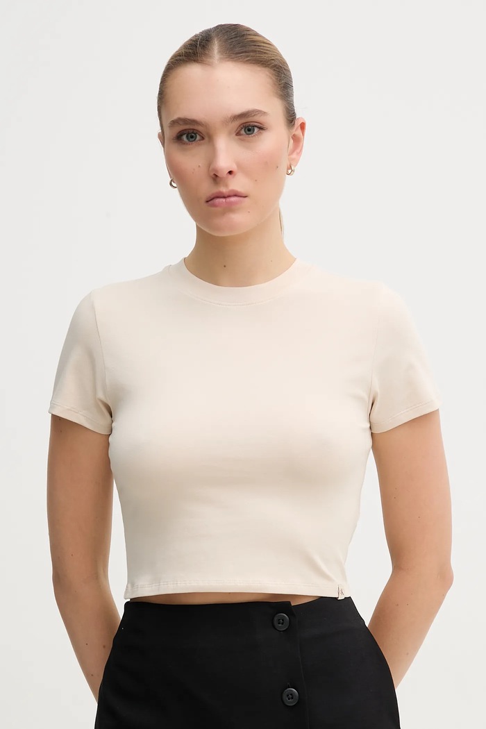 Тениска Calvin Klein Jeans вталена бежов J20J225237