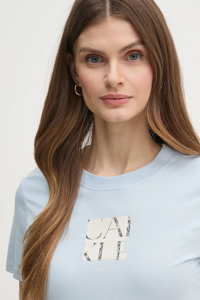 Βαμβακερό μπλουζάκι Calvin Klein Jeans μπλε J20J225260