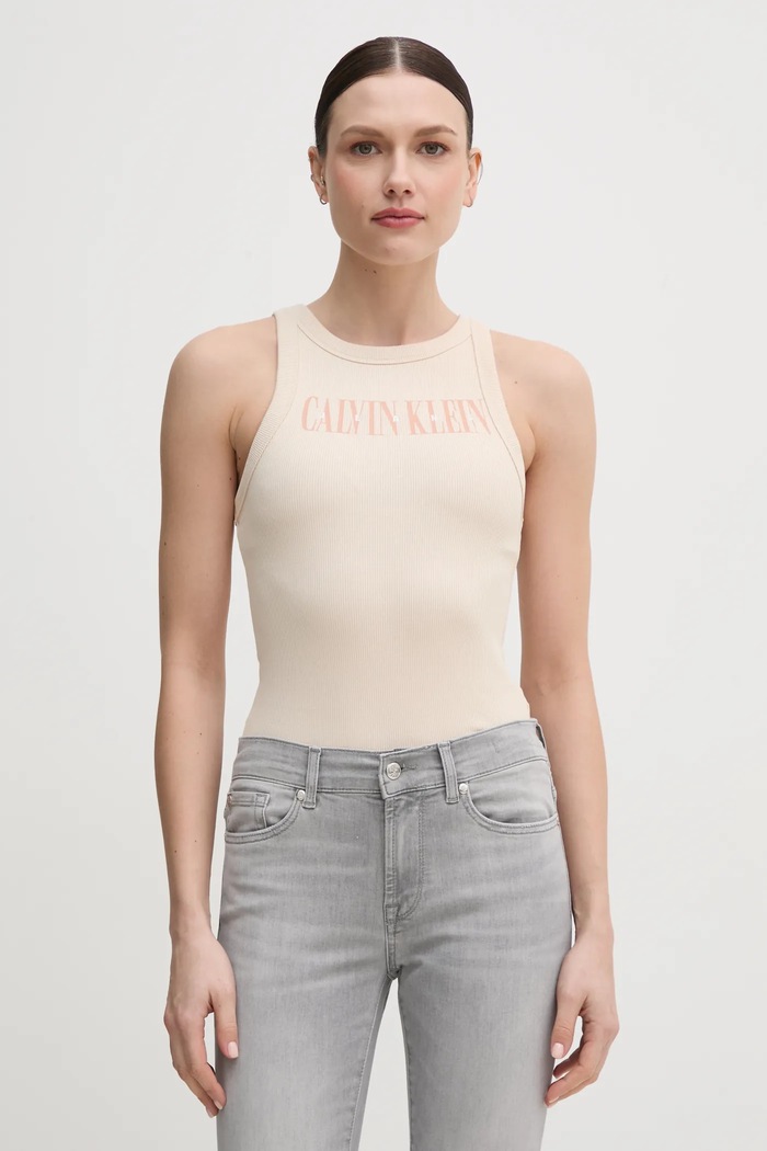 Топ Calvin Klein Jeans вталена бежов J20J225520