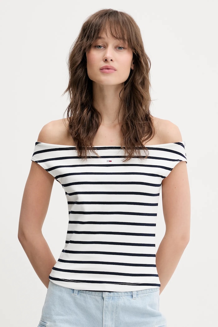 Топ Tommy Jeans вталена бял DW0DW20234