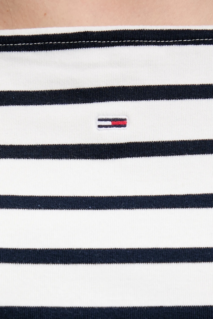 Топ Tommy Jeans DW0DW20234 бял