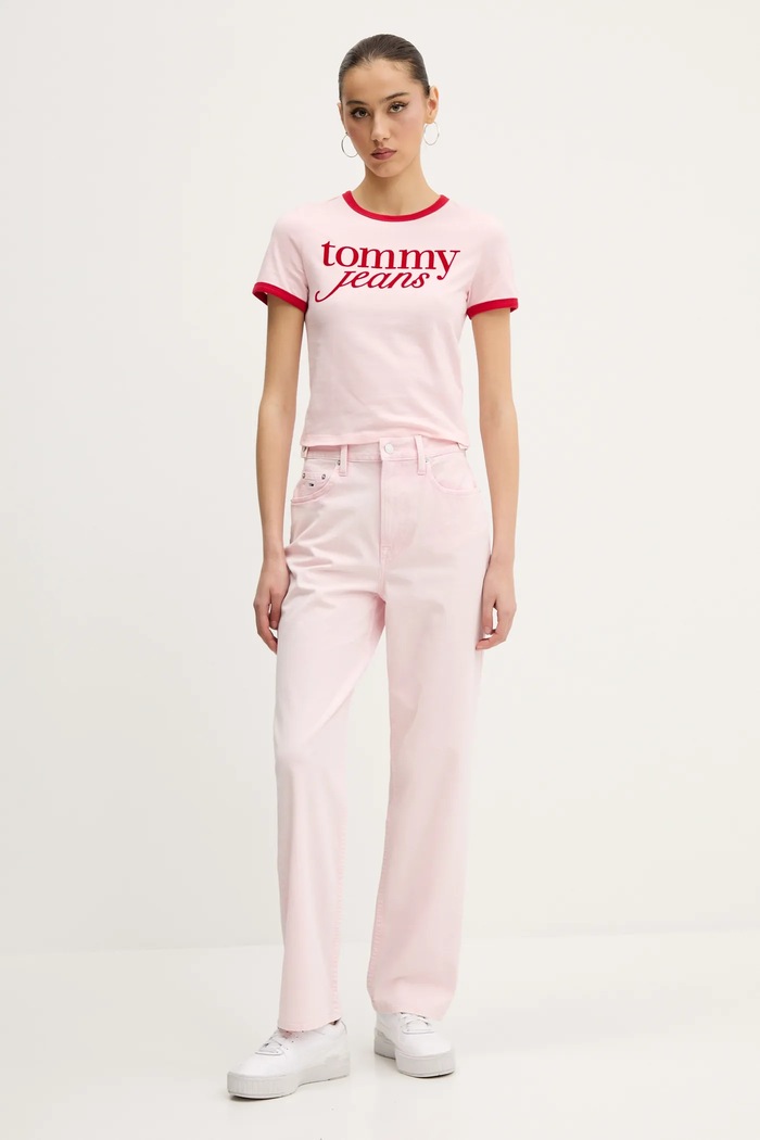 Bavlněné tričko Tommy Jeans DW0DW20631 růžová SS25