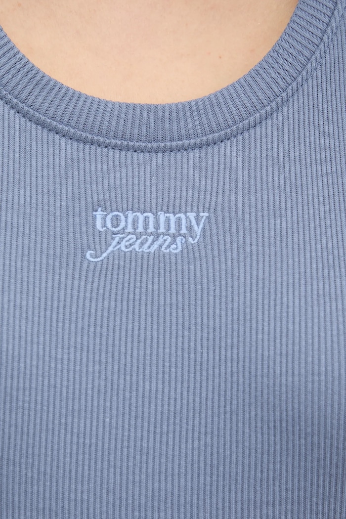 Bavlnený top Tommy Jeans DW0DW21369 modrá
