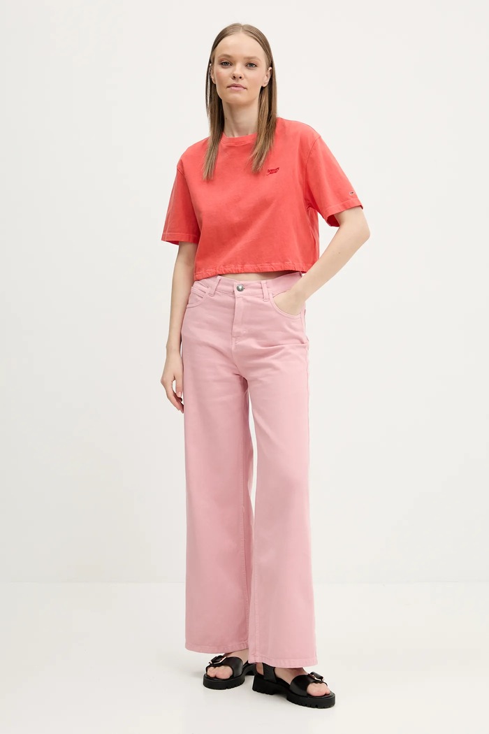 Bavlnené tričko Tommy Jeans DW0DW20324 oranžová SS25