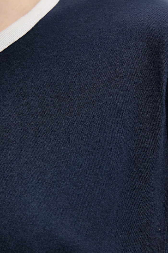 Bavlněné tričko Abercrombie & Fitch KI139.5529.210 námořnická modř