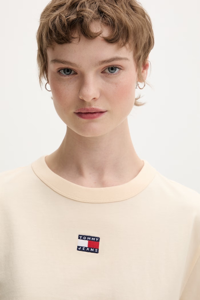 Tommy Jeans tričko bavlnené béžová DW0DW22202