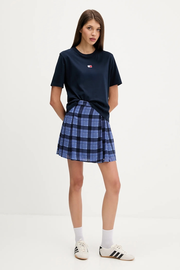 Tommy Jeans tričko bavlnené DW0DW22202 tmavomodrá SS26