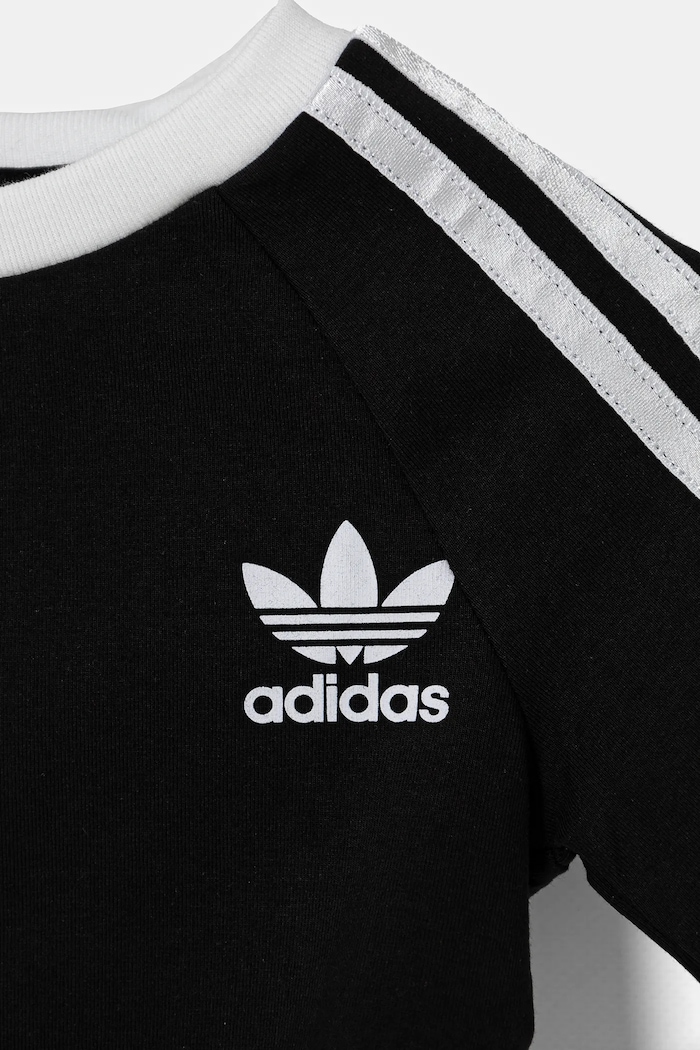adidas Originals t-shirt dziecięcy czarny JD1644