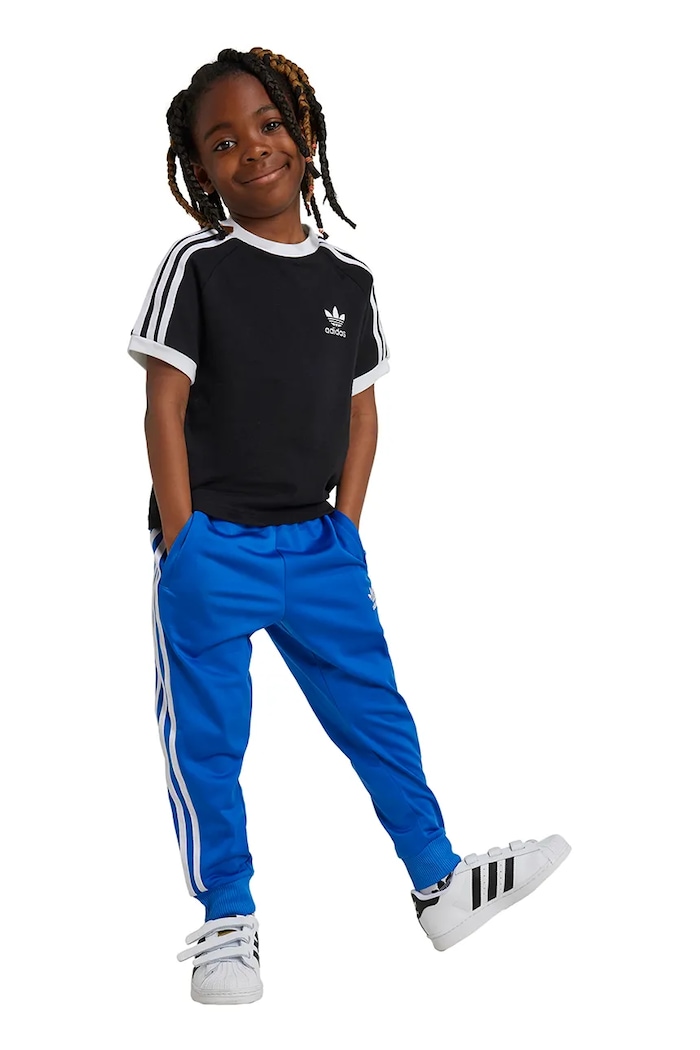 Детска памучна тениска adidas Originals IY2389