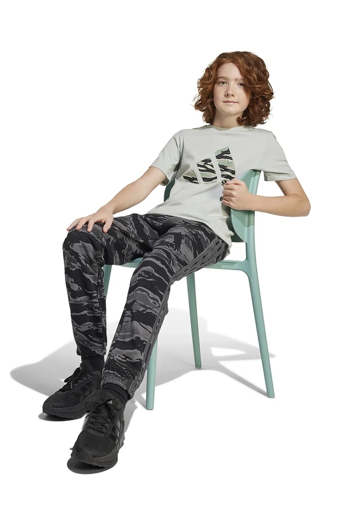 Dětské bavlněné tričko adidas JI6730
