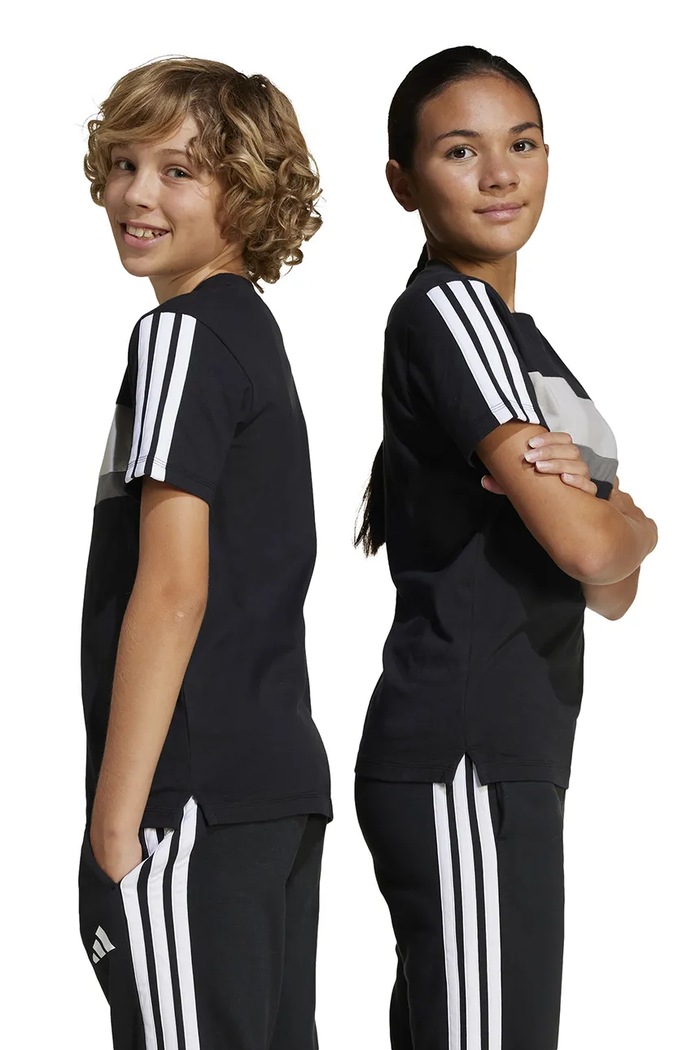 Детска памучна тениска adidas JC7468 черен