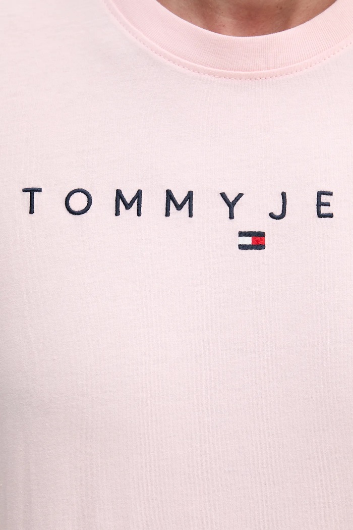 Tommy Jeans majica za muškarce od pamuka roza DM0DM20744