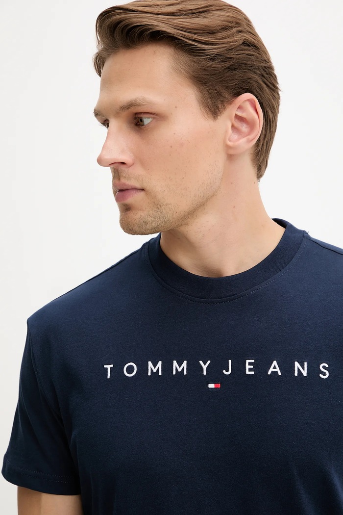 Abbigliamento Tommy Jeans T-shirt da uomo in cotone DM0DM20744 blu navy