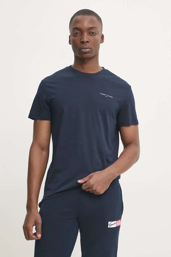 Bavlněné tričko Tommy Jeans hladký námořnická modř DM0DM21188