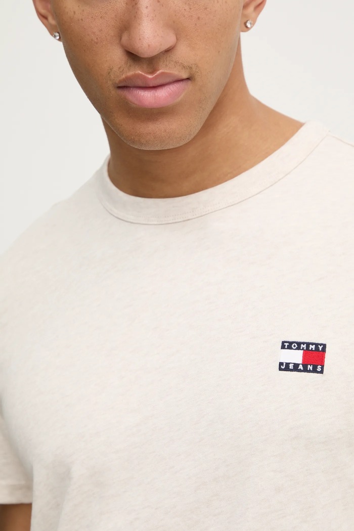 Tommy Jeans tričko pánské bavlněné DM0DM20322 béžová