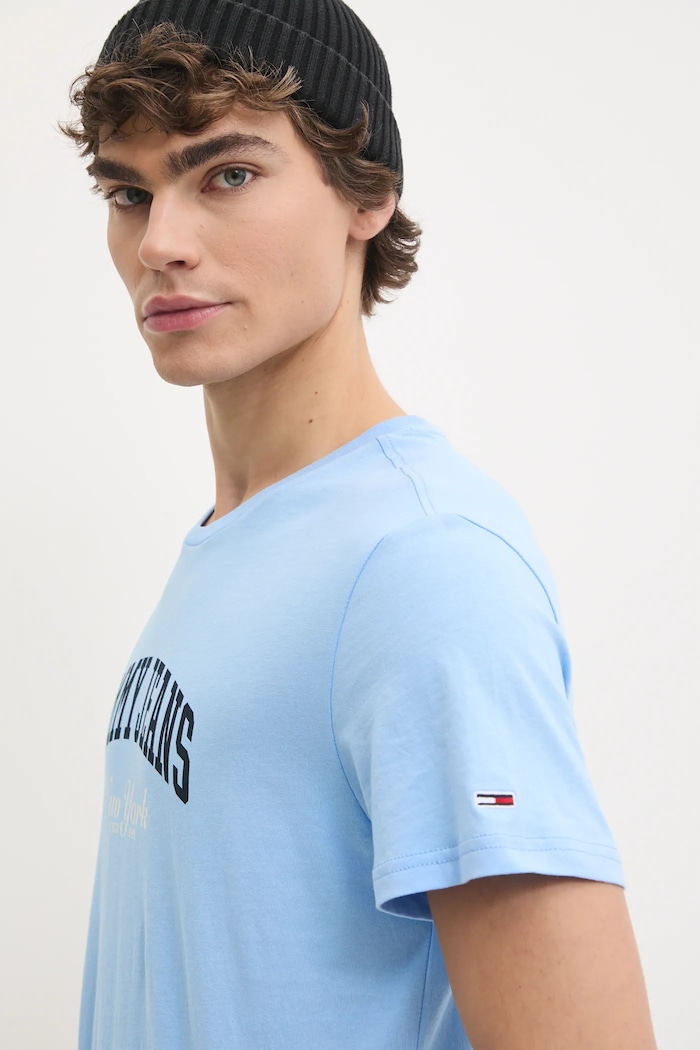 Bombažna kratka majica Tommy Jeans modra DM0DM20362