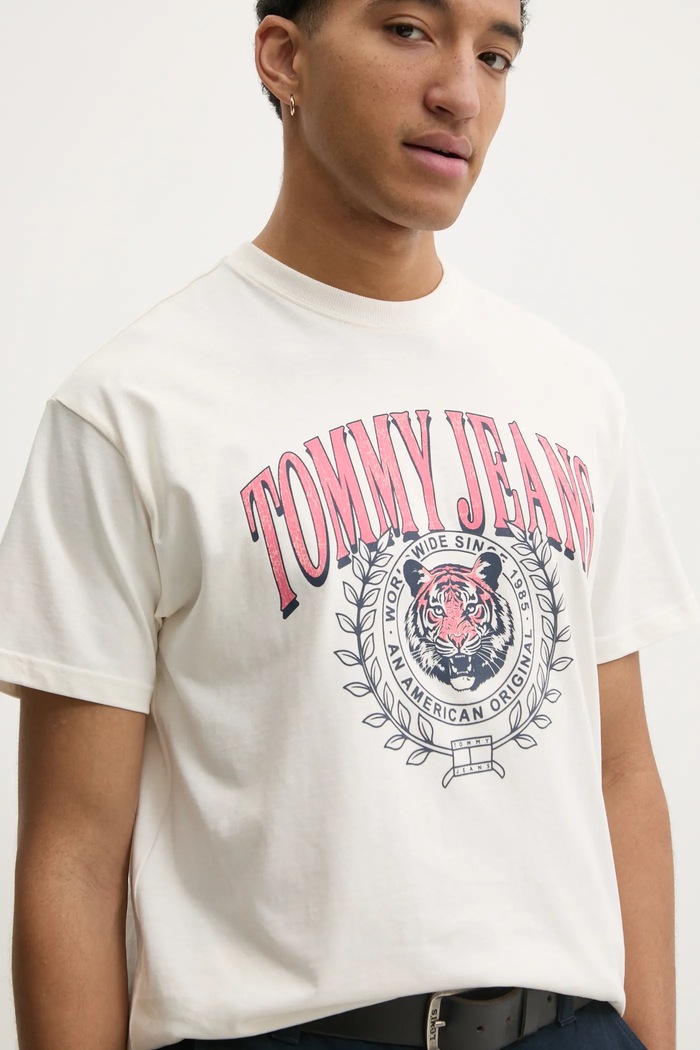 Tommy Jeans pamut póló pamut bézs DM0DM21191
