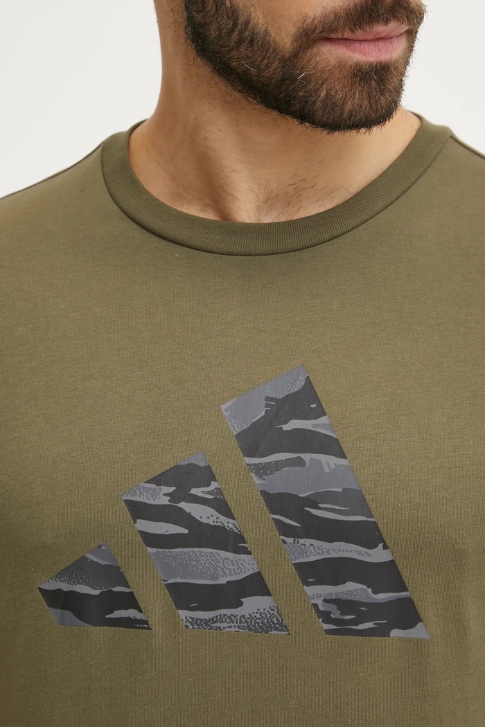 adidas t-shirt bawełniany Camo JI6768 zielony