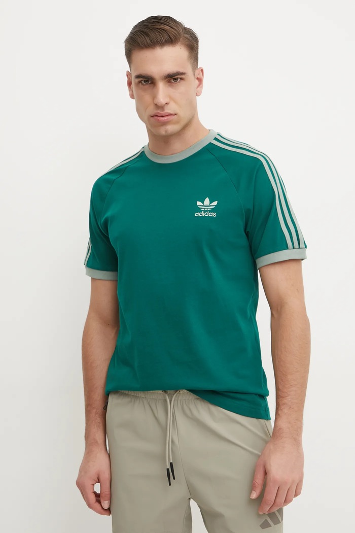 Памучна тениска adidas Originals 3-Stripes зелен JN7017