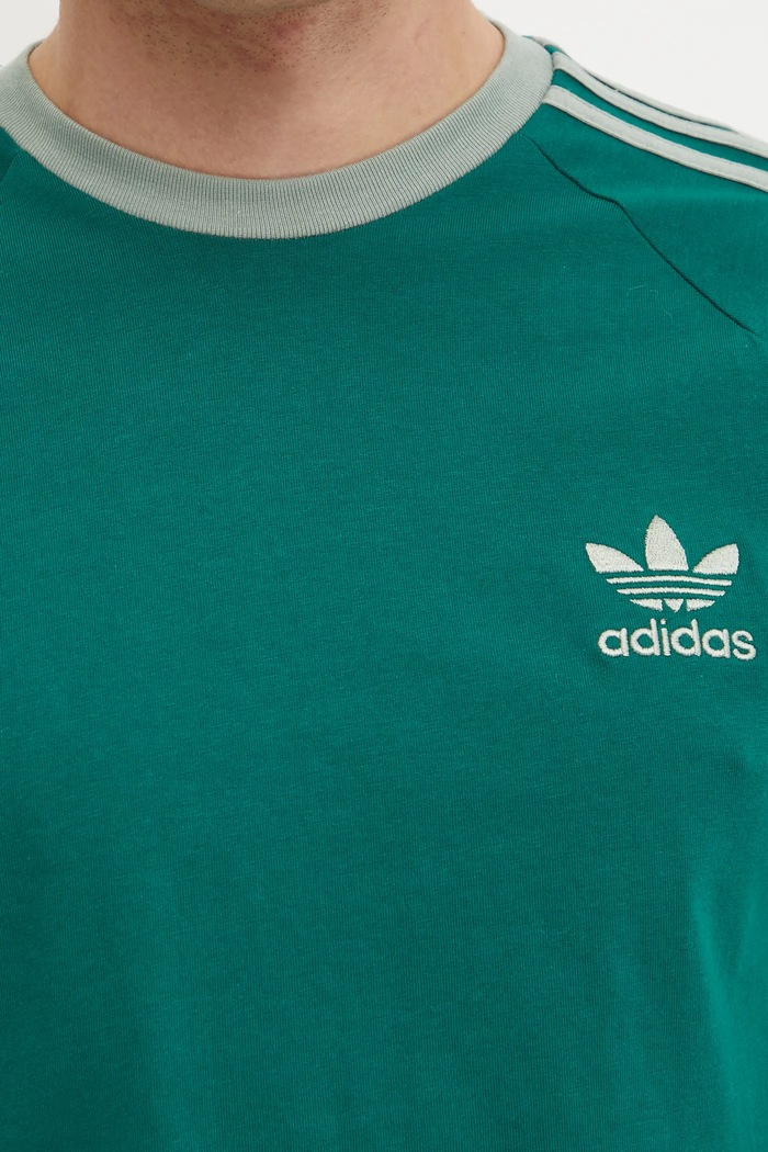 Памучна тениска adidas Originals 3-Stripes JN7017 зелен