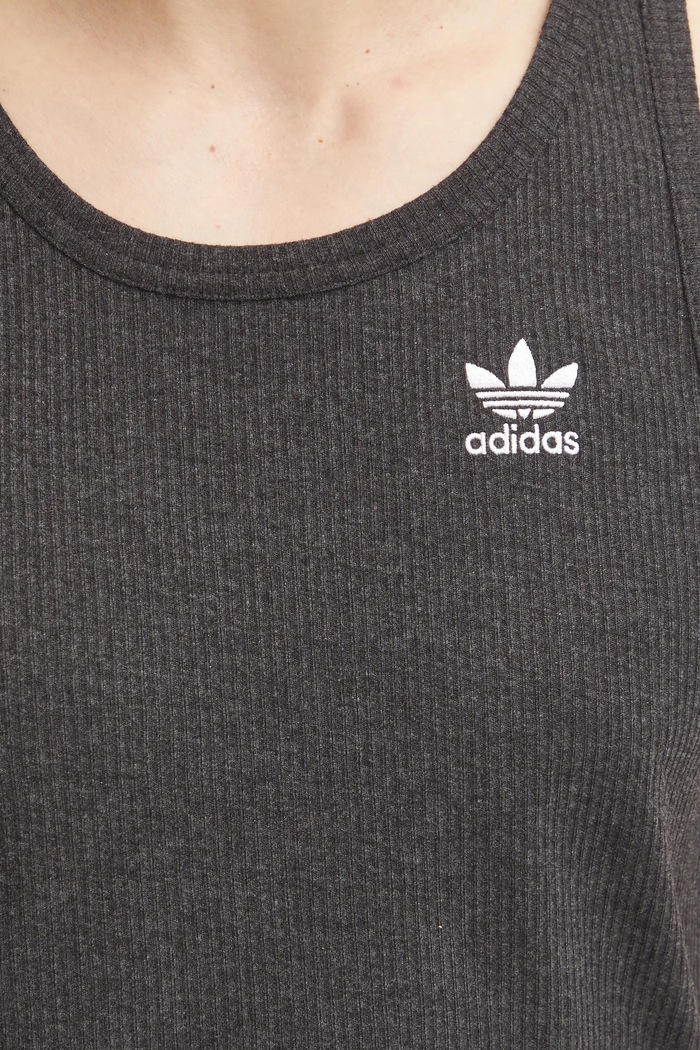Тениска adidas Originals Essential IW5795