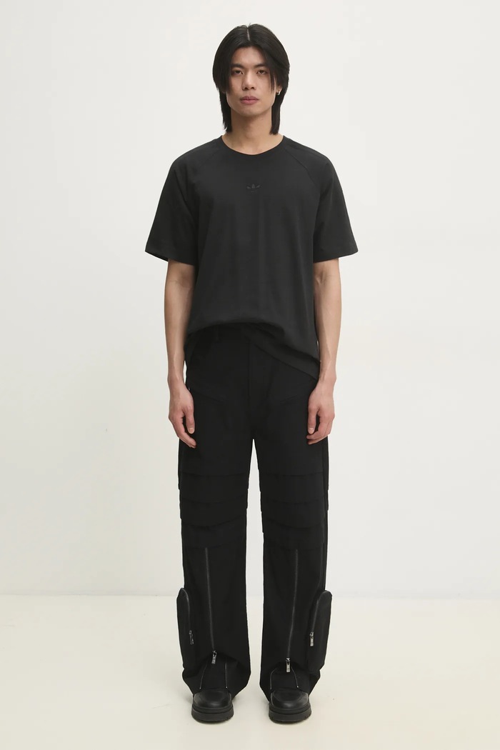 adidas Originals t-shirt in cotone Essential JC9570 nero