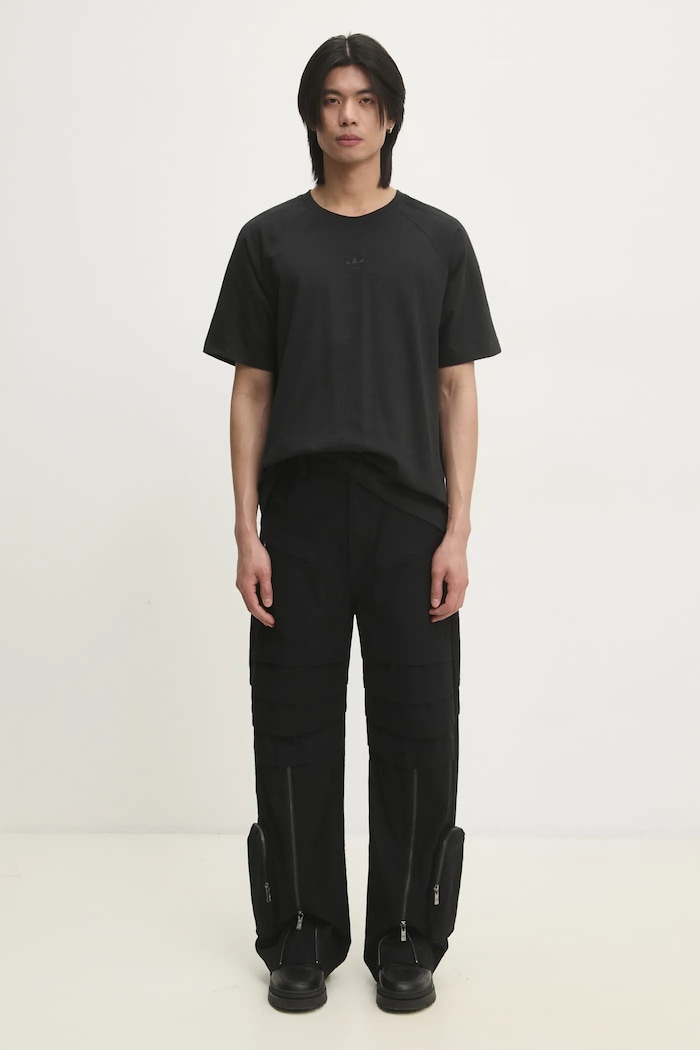 adidas Originals t-shirt in cotone Essential JC9570 nero