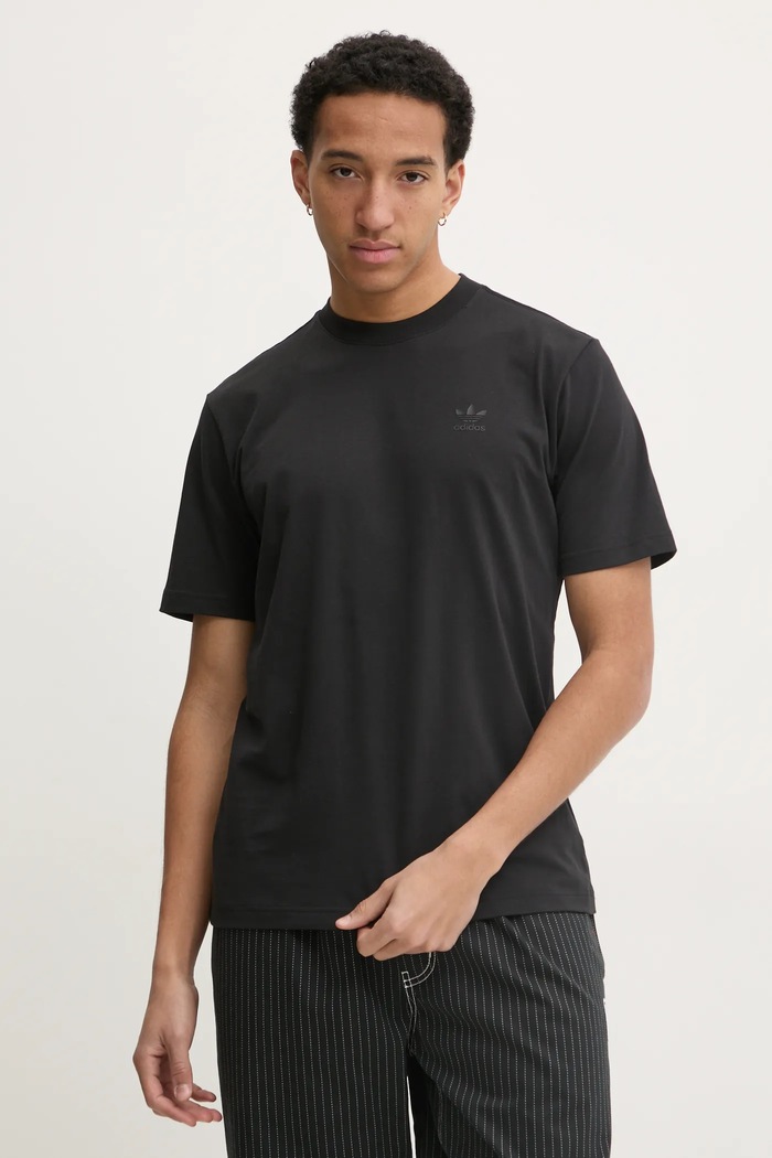 Βαμβακερό μπλουζάκι adidas Originals Q12 TS TEE CO στάμπα μαύρο JP0193