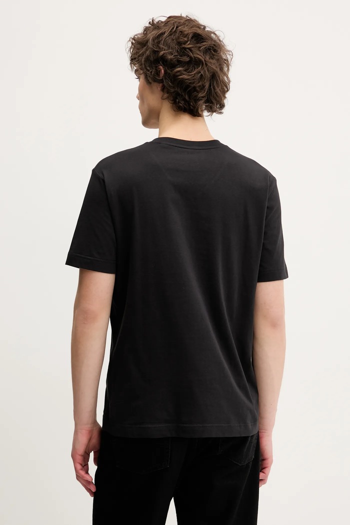 Ρούχα Marc O'Polo Βαμβακερό μπλουζάκι Marc O'Polo 522201251616 μαύρο