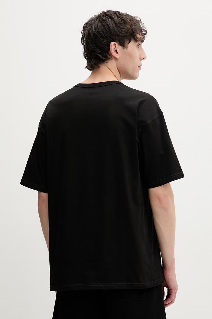 Oblačila Diesel oversize kratka moška bombažna majica T-BOXT-R30 T-SHIRT A16400.0QIAM črna