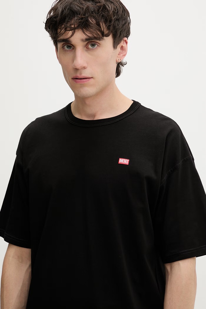 Diesel oversize kratka moška bombažna majica T-BOXT-R30 T-SHIRT črna A16400.0QIAM