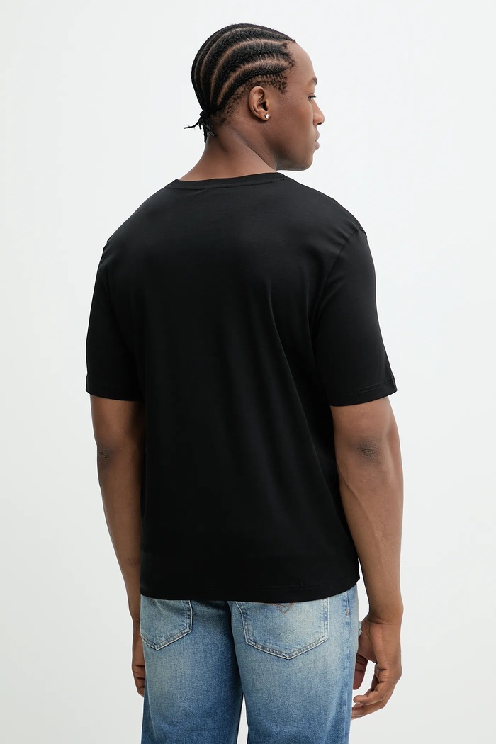 Oblečenie Bavlnené tričko Diesel T-MADJUST-R2 T-SHIRT A16432.0SKAF čierna