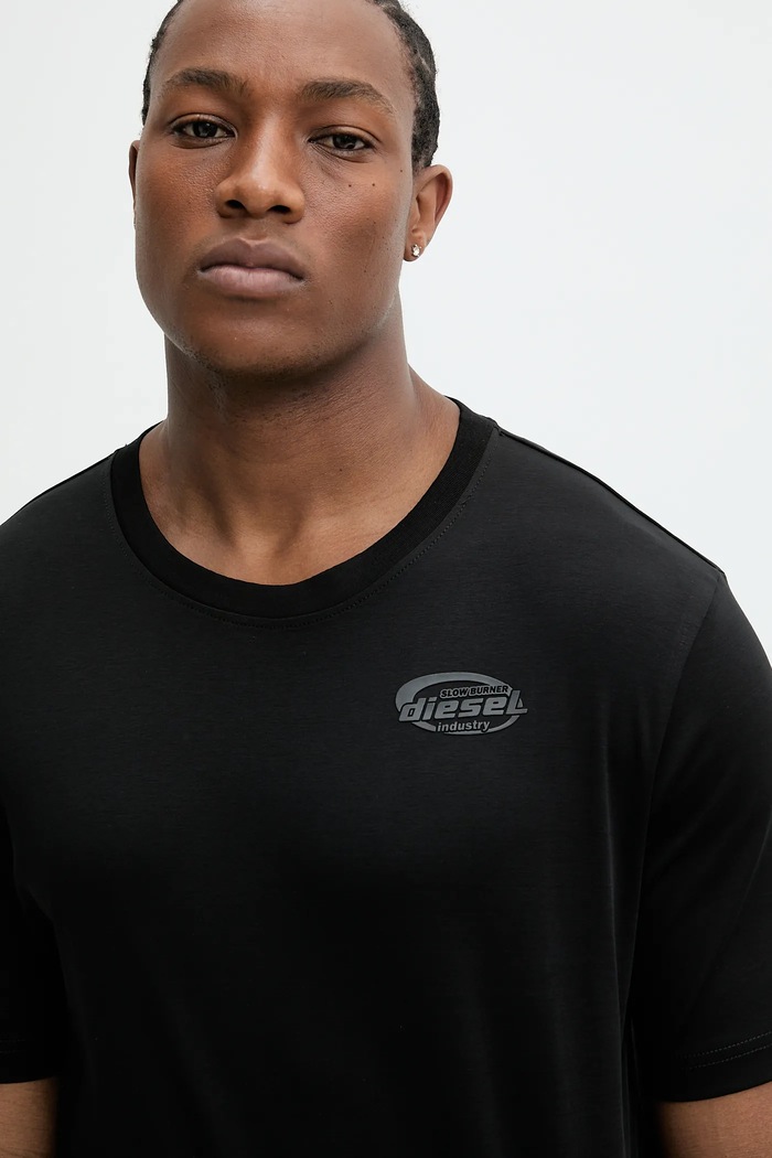 Bavlnené tričko Diesel T-MADJUST-R2 T-SHIRT čierna A16432.0SKAF