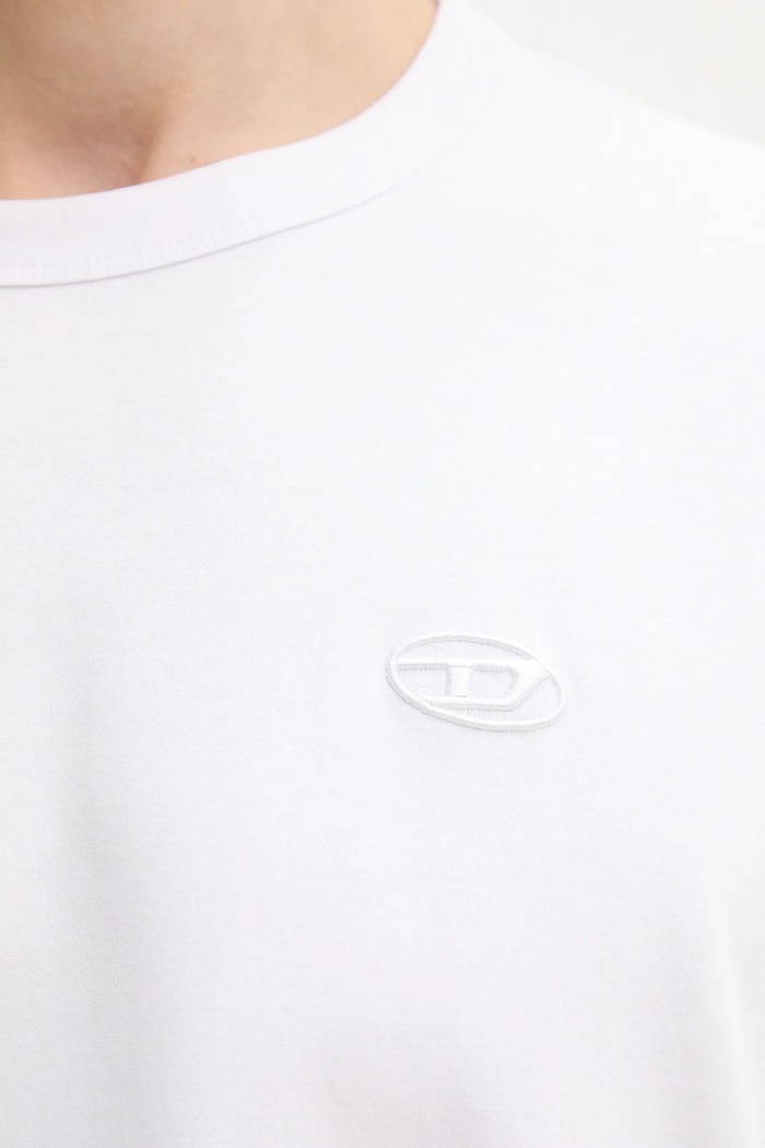 Tričko Diesel T-ADJUST-SLITS-R17 T-SHIRT A16672.0AIJU bílá