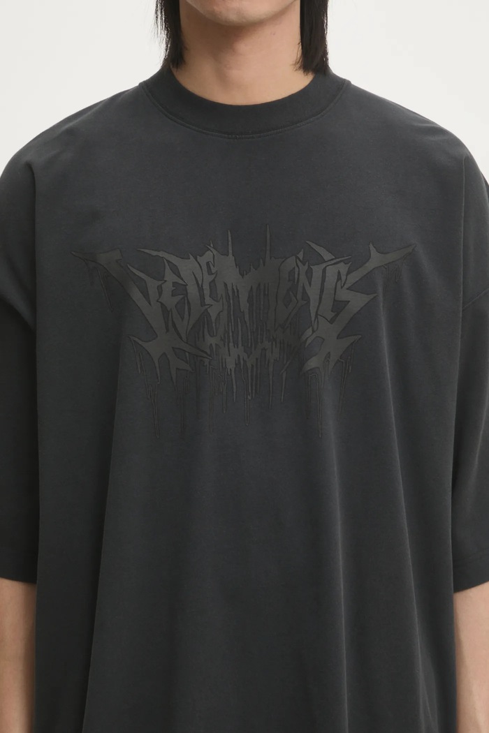 VETEMENTS cotton t-shirt Drip Metal Oversized black UA66TR660B