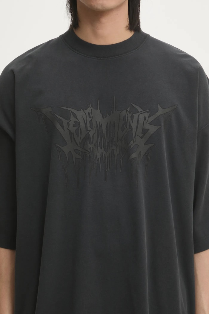VETEMENTS cotton t-shirt Drip Metal Oversized black UA66TR660B
