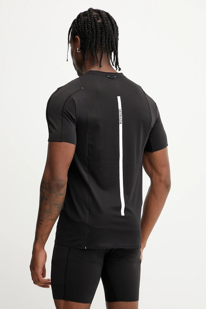 Ρούχα Μπλουζάκι προπόνησης Calvin Klein Performance LVGMS5K188 μαύρο