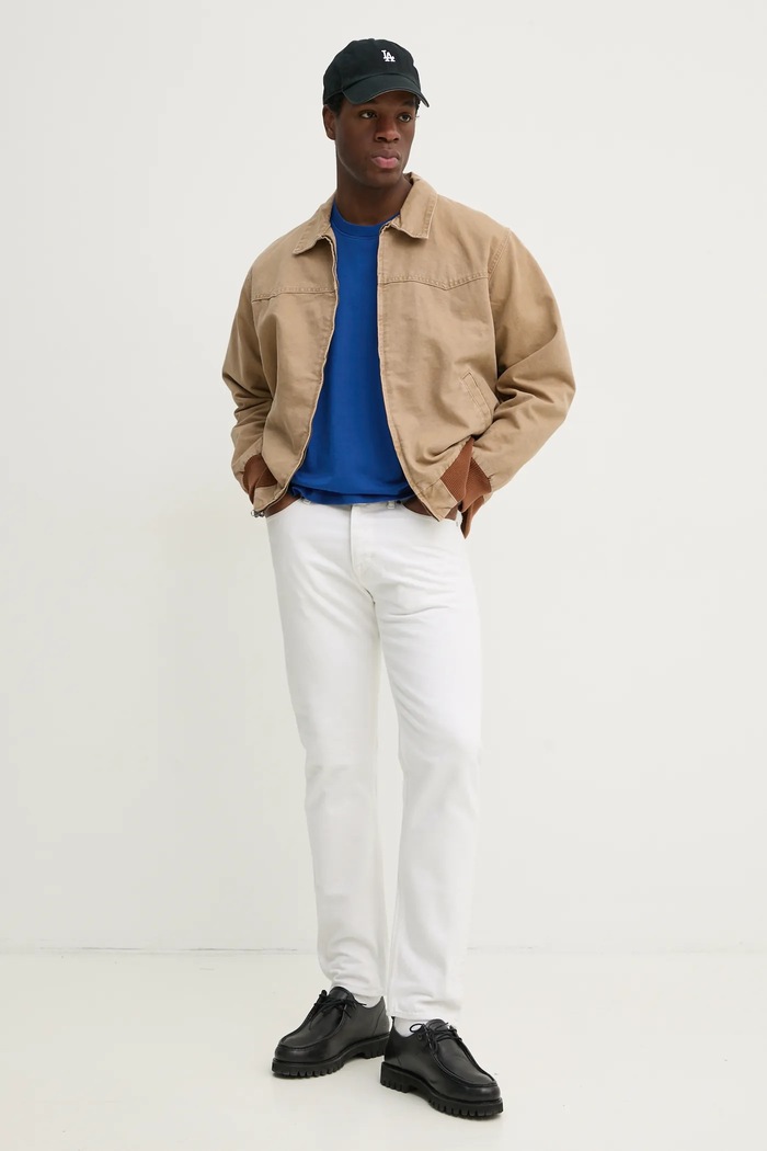 Памучна тениска Levi's HALF SLEEVE GR PCKT T 001MH син SS25