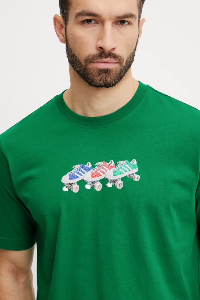 adidas Originals t-shirt in cotone Q12 TS Roller verde JP4493