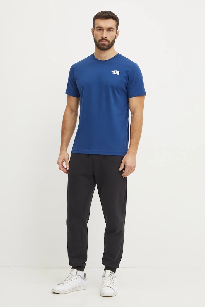 Bavlněné tričko The North Face Redbox NF0A87NPH4B1 námořnická modř SS25
