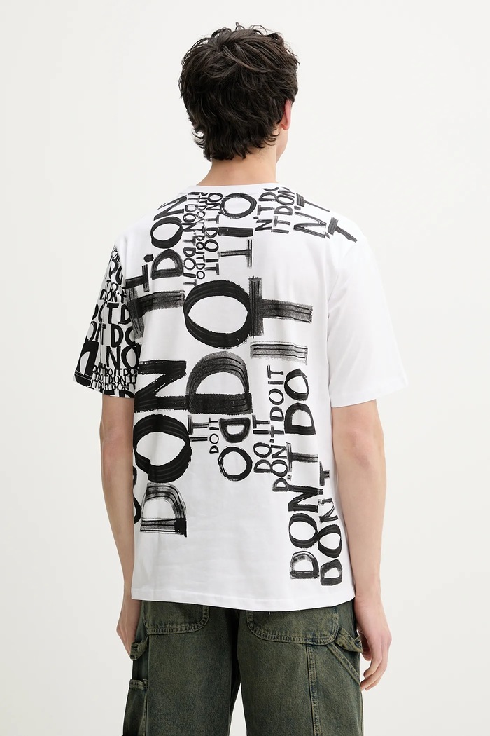 Oblečení Bavlněné tričko Desigual LONDON 25SMTK12 bílá