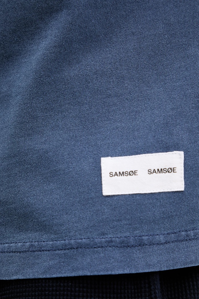 Bavlněné tričko Samsoe Samsoe SAPIGMENT Samsoe Samsoe námořnická modř M24400083